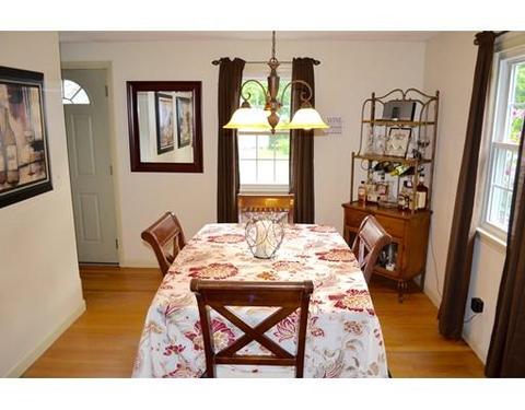 56 Frank St, Chicopee, MA 01020 photo 10