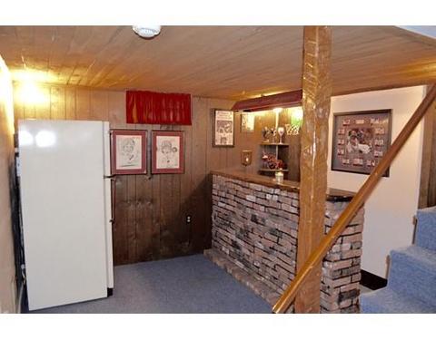 56 Frank St, Chicopee, MA 01020 photo 27
