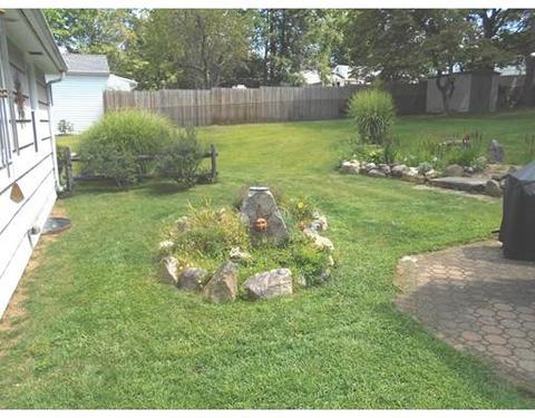 75 Bartels St, Springfield, MA 01128 photo 17
