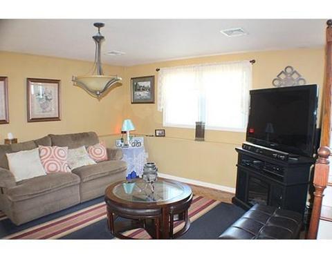 41 Mate Dr, Fall River, MA 02721 photo 9