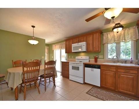 22 Corbin Rd, Dudley, MA 01571 photo 2