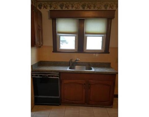 100 Perkins St, Springfield, MA 01118 photo 8