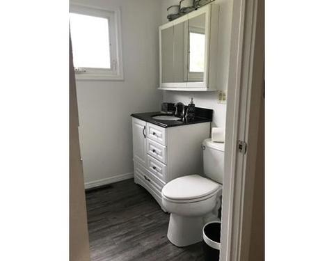 105 Clark St, Chicopee, MA 01013 photo 8