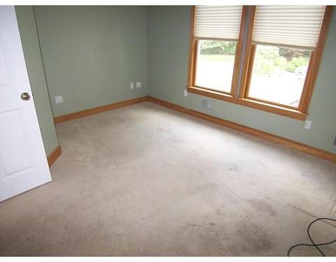 33 Packard Dr, Braintree, MA 02184 photo 8