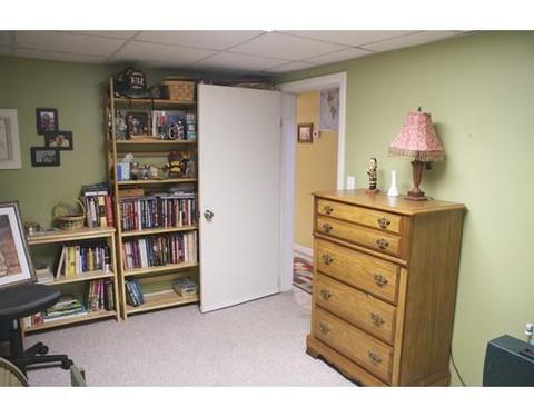 149 Endicott St, Springfield, MA 01118 photo 13