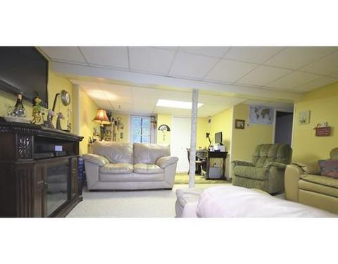 149 Endicott St, Springfield, MA 01118 photo 15