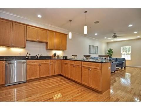 10 Pierce St #5, Reading, MA 01867 photo 8