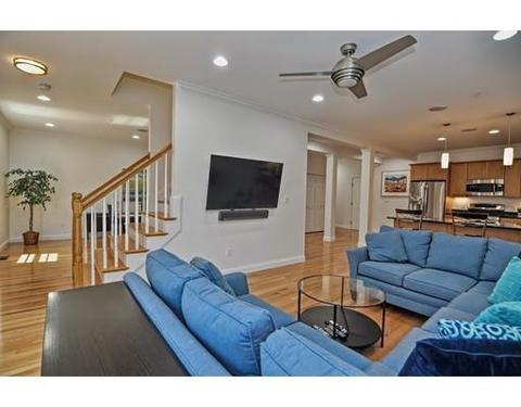 10 Pierce St #5, Reading, MA 01867 photo 4