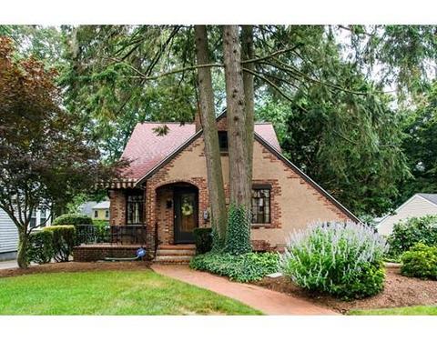 32 Wetherbee Rd, Waltham, MA 02453 photo 1