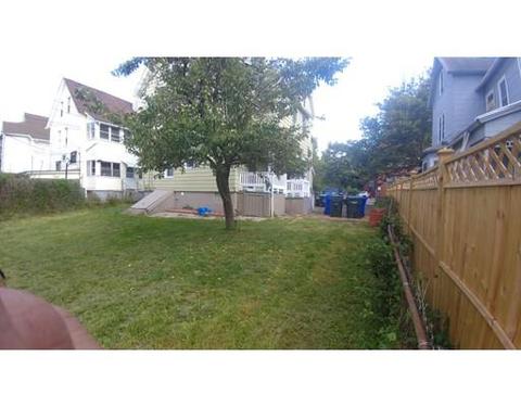 28 Acushnet Ave, Springfield, MA 01105 photo 2