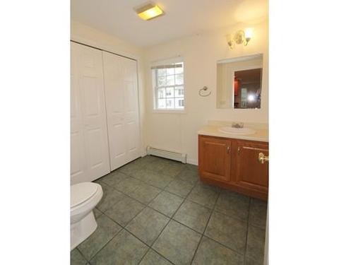 2 Hyannis Pl, Worcester, MA 01604 photo 5