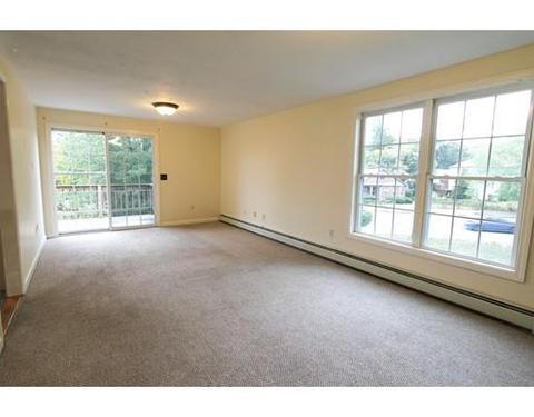 2 Hyannis Pl, Worcester, MA 01604 photo 2