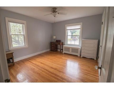 37 Bailey St, Worcester, MA 01602 photo 10