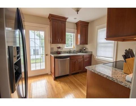 37 Bailey St, Worcester, MA 01602 photo 7
