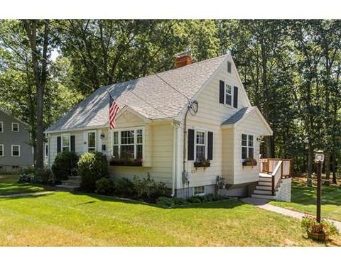 421 East St, Hingham, MA 02043 photo 1