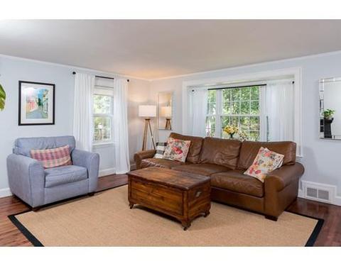 421 East St, Hingham, MA 02043 photo 3
