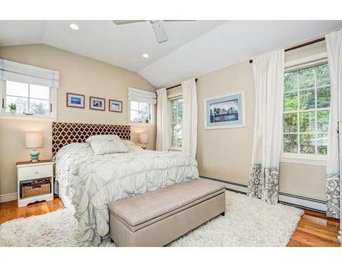 4 Sun Valley Dr, Worcester, MA 01609 photo 24
