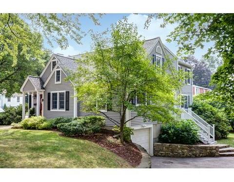 4 Sun Valley Dr, Worcester, MA 01609 photo 3