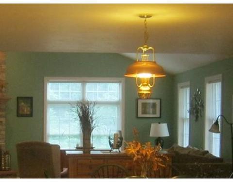 5 Orrison St, Worcester, MA 01609 photo 8