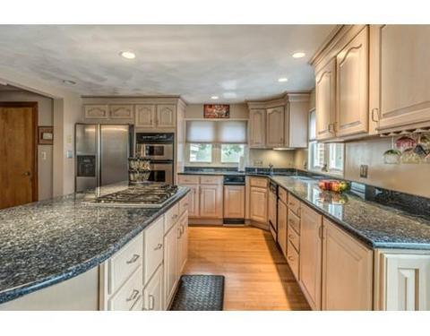 8 Sunset, Stoneham, MA 02180 photo 12