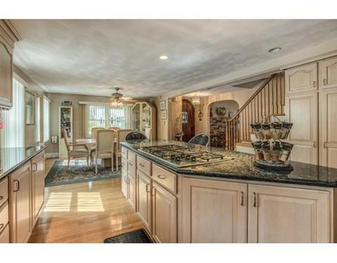 8 Sunset, Stoneham, MA 02180 photo 17