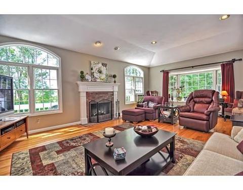 10 Hitching Post Dr, Walpole, MA 02081 photo 12