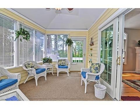 10 Hitching Post Dr, Walpole, MA 02081 photo 17