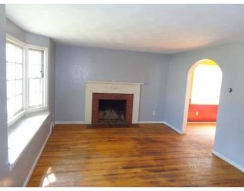 74 Fallston St, Springfield, MA 01119 photo 8