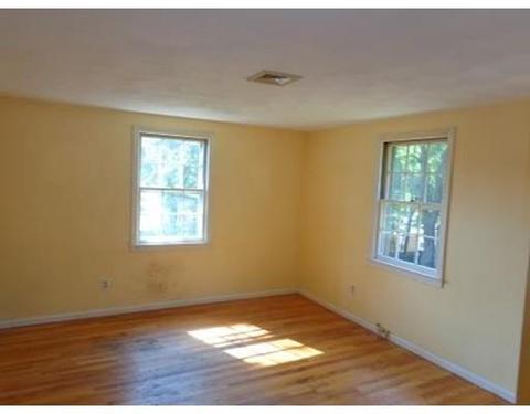 74 Fallston St, Springfield, MA 01119 photo 13