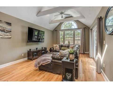 45 Wescroft Rd, Reading, MA 01867 photo 3