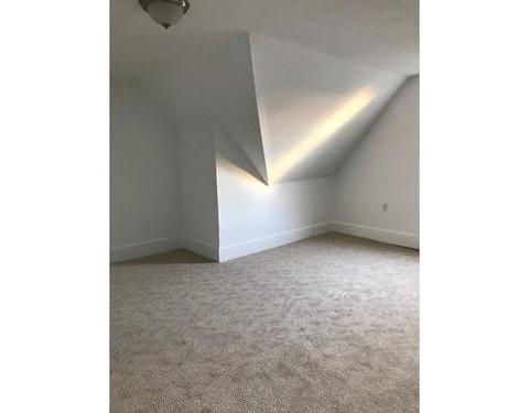 14 Rochelle St, Springfield, MA 01109 photo 7