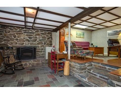 242 W Sutton Rd, Sutton, MA 01590 photo 4