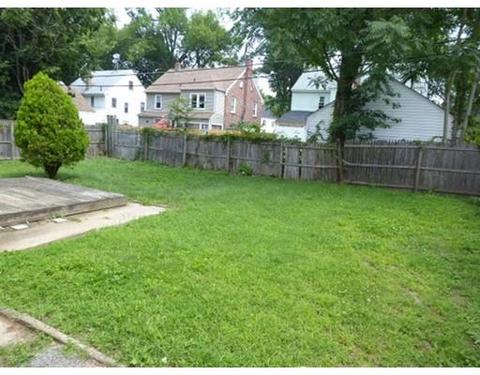39 Eton St, Springfield, MA 01108 photo 17