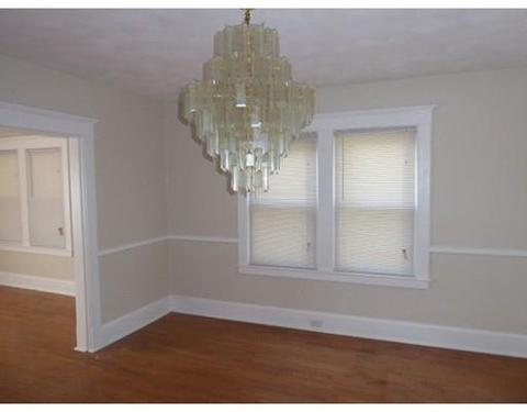 39 Eton St, Springfield, MA 01108 photo 6