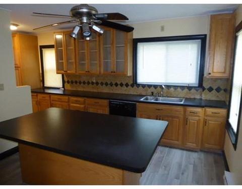 39 Eton St, Springfield, MA 01108 photo 2