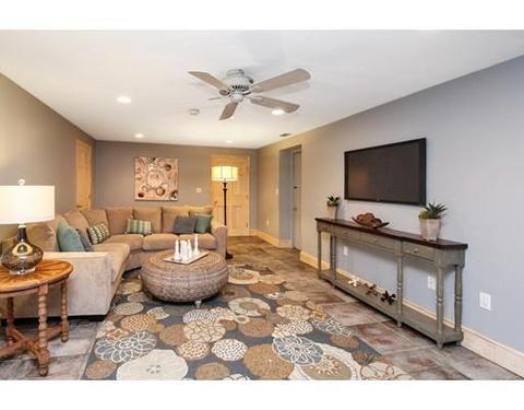 80 Strawberry Ln, Canton, MA 02021 photo 23
