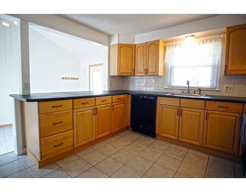 53 Arcadia Blvd, Springfield, MA 01118 photo 7