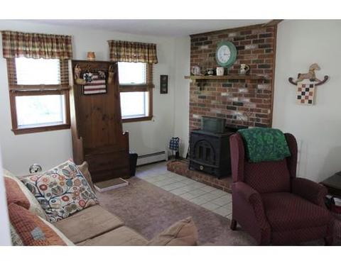 87 Hunter Ave, Ashburnham, MA 01430 photo 9
