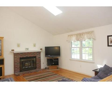 19 Corinth Dr, Worcester, MA 01606 photo 8