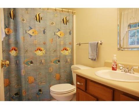 19 Corinth Dr, Worcester, MA 01606 photo 13