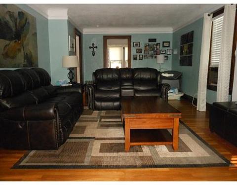 15 Colfax St, Springfield, MA 01104 photo 4