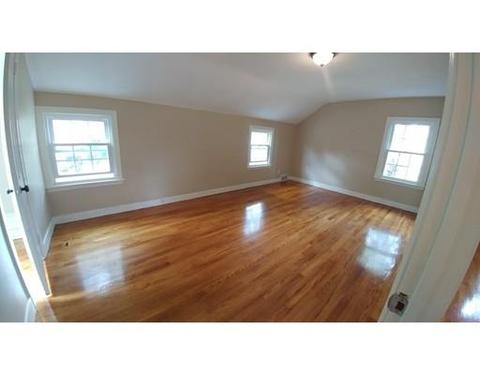 85 Harmon Ave, Springfield, MA 01118 photo 9