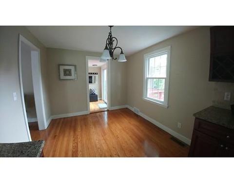 85 Harmon Ave, Springfield, MA 01118 photo 4