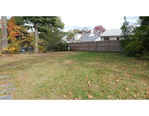85 Harmon Ave, Springfield, MA 01118 photo 17