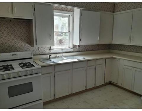 7 Vestal St, Fall River, MA 02720 photo 3