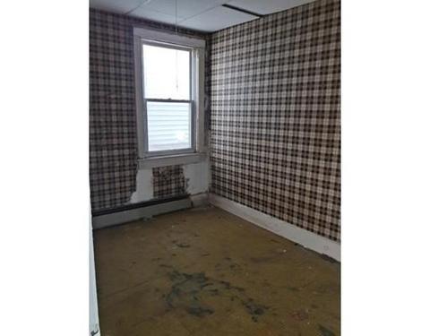 7 Vestal St, Fall River, MA 02720 photo 5