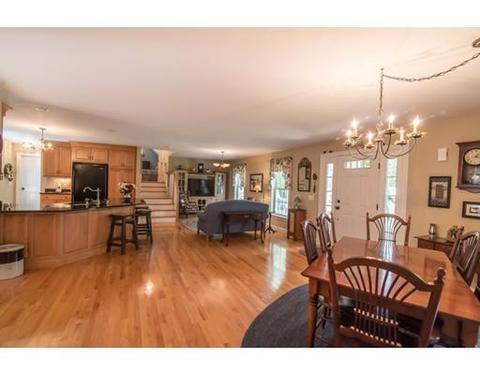 14 Willow Vale, Atkinson, NH 03811 photo 5