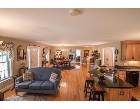 14 Willow Vale, Atkinson, NH 03811 photo 8