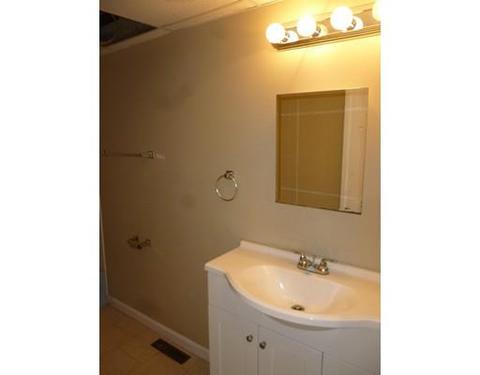 32 Boyd St, Cherry Valley, MA 01611 photo 9