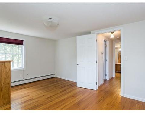 11 Pine Hill Rd, Springfield, MA 01118 photo 13